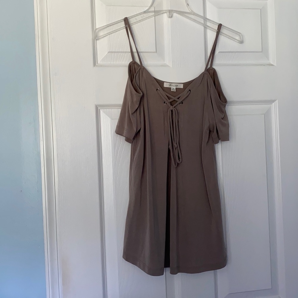 Dressy top size medium.